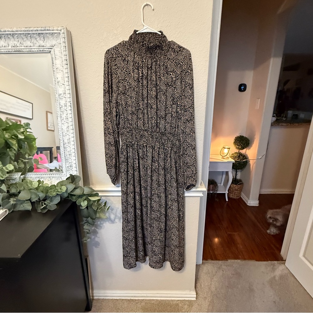 XXL Mock neck maxi dress with cheetah print - Free Press. - Picture 14 of 14